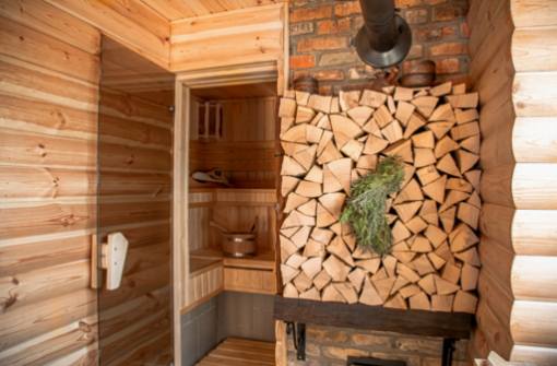 Os Benefícios de Usar uma Sauna a Lenha